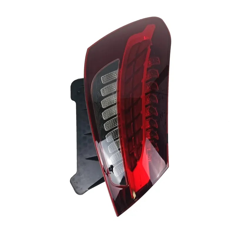 High Quality OEM 2139065709 Auto Parts New LED Tail Light for  E 213 Rear Lamp with 6000k Color Temperature